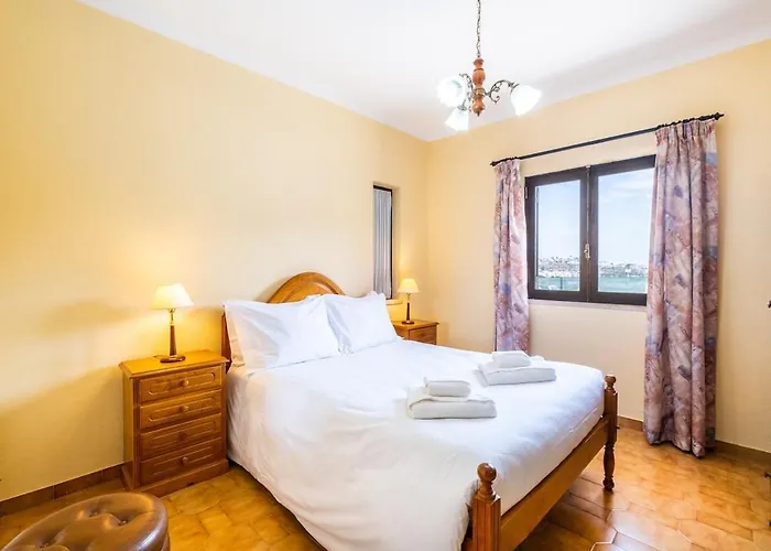 Pinheiro * アルブフェイラ