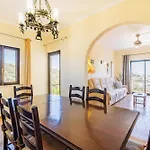 Villa Pinheiro